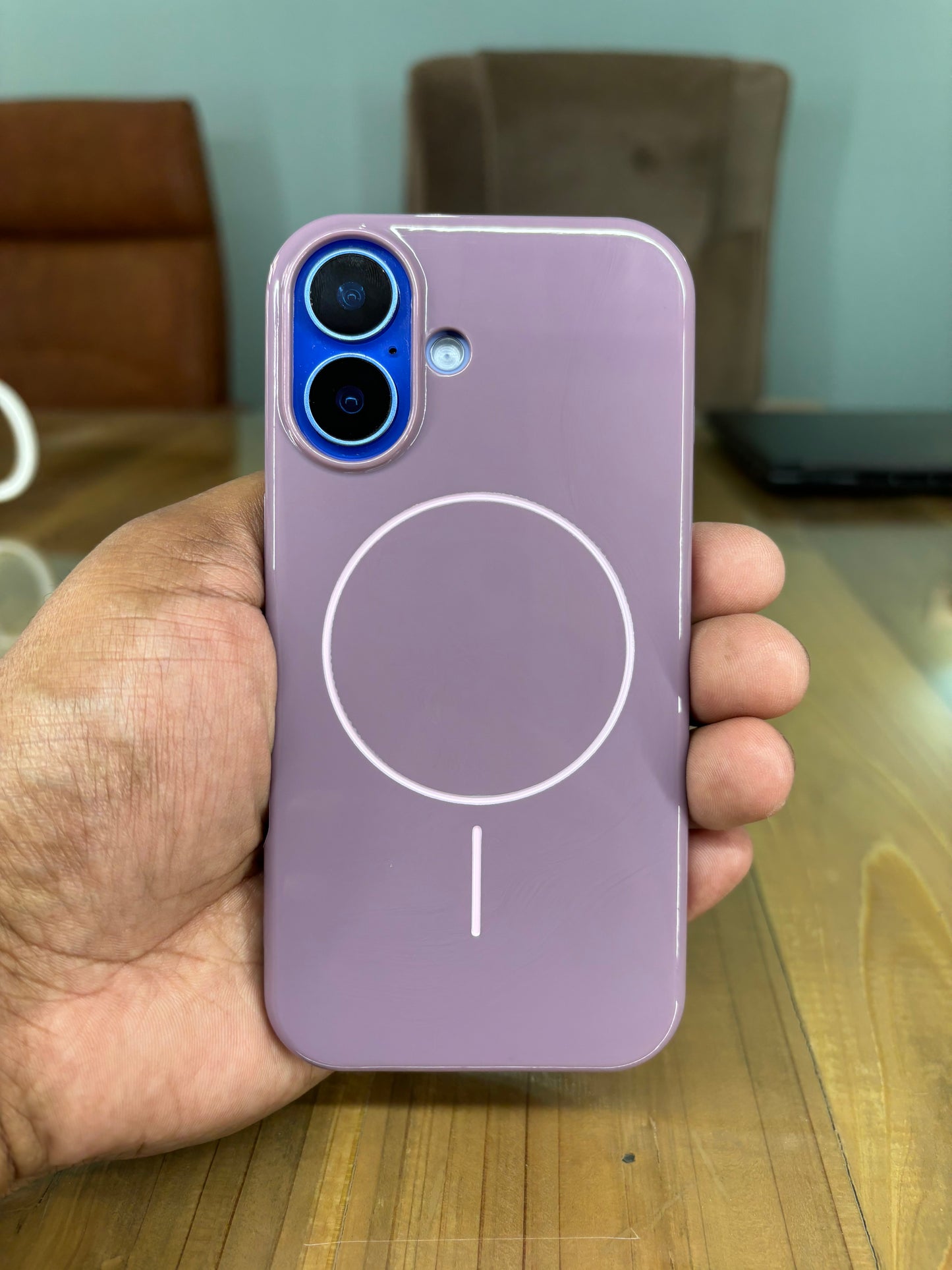 BEATS MagSafe Compatible Glossy Case