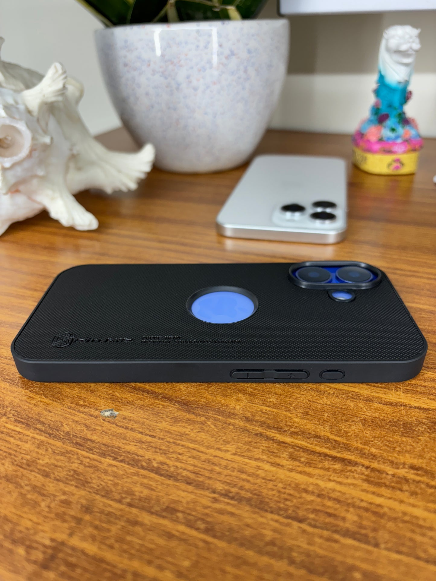 Black mat iphone case